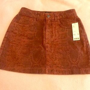 ‼️SALE‼️BNWT URBAN OUTFITTERS MINI SKIRT‼️